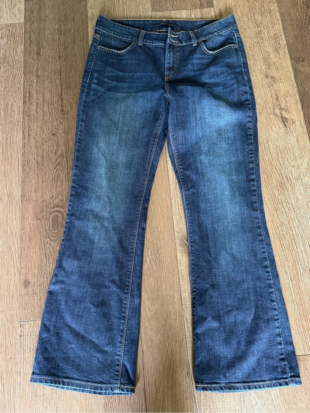 Levi’s 526 Red Tab Standard Bootcut Dark Blue Jeans